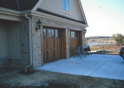 Stone exterior garage   Jim Ratos  N3700 Hwy 73 G.Lake